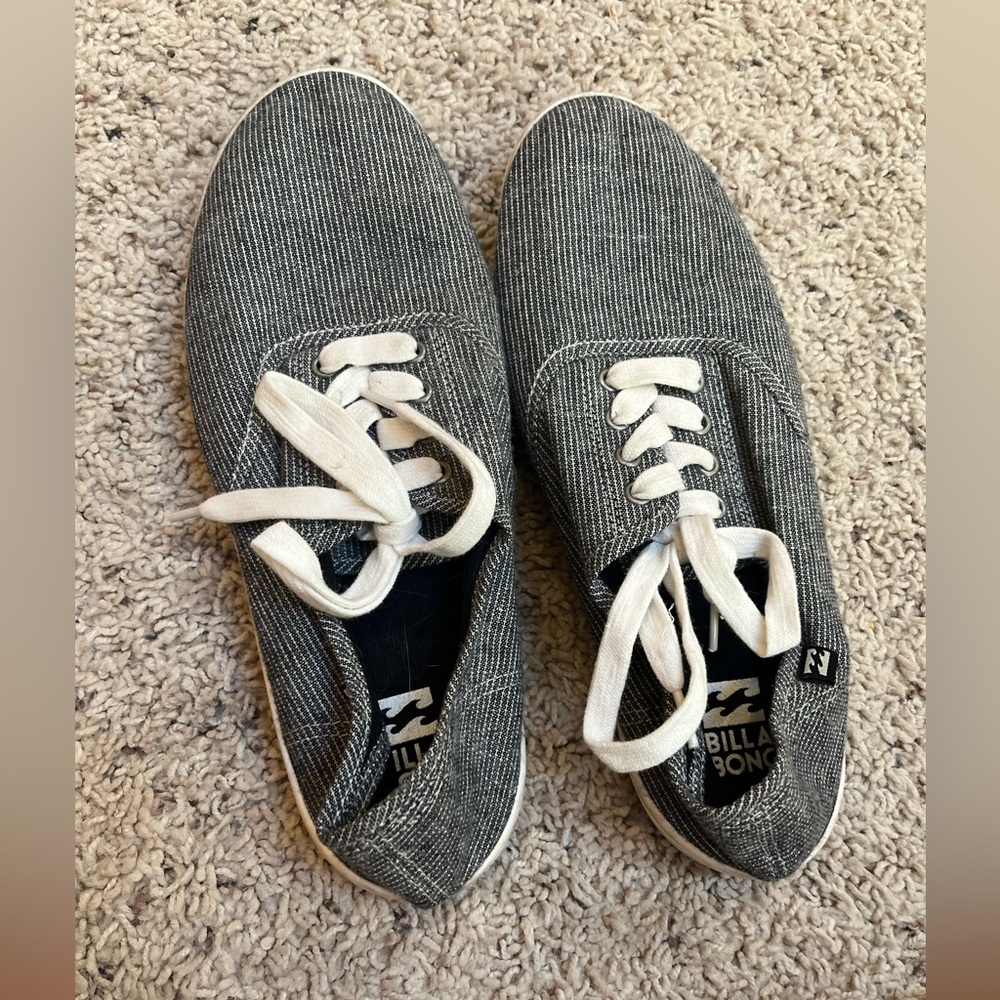 Shoes - Picture 2 of 5